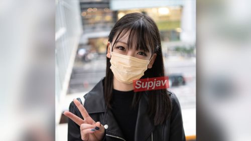 FC2PPV 2559945 初撮影！【新シネマ画風】個数限定！【無修正】早く大人になりたくて！精一杯背伸びした黒髪現役女子大生に２回中出し・・・人生...-福利岛