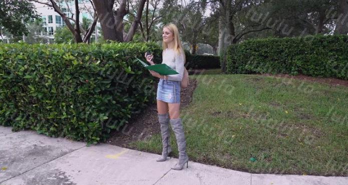 路上遇到一个苗条性感的小姐姐心里躁动假装好心捎她一程经过一番调情终于脱光妹子衣服啪啪干起来-福利岛