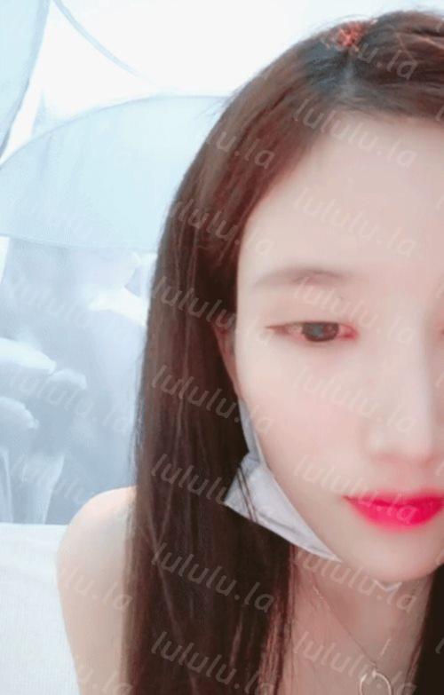 顶级美臀肥穴牙套清纯小姐姐  没穿内裤屁股对着镜头揉捏  半蹲下翘起极度诱惑  跪在床上菊花多开了想插入-福利岛