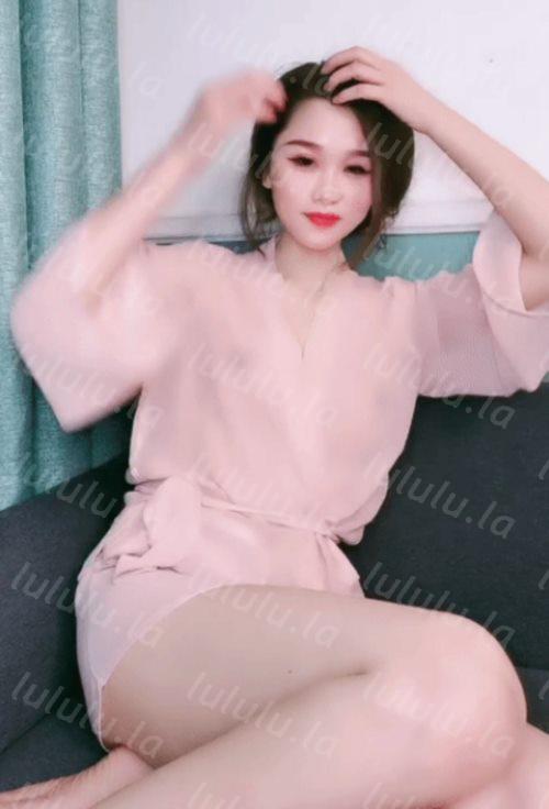 极品尤物风骚大波浪美女小姐姐火辣红唇性感睡衣拨开丁字裤掰穴毛毛浓密后入假屌抽插双跳蛋塞入震动-福利岛