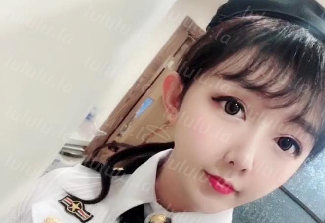 敲可爱双萝莉TS唐嘉琪和于梦婕 真女三人淫乱KTV嘉琪吃梦梦的鸡巴吃美女的奶子 淫旁边还有帅哥 乱欢快刺激的KTV!-聚合福利