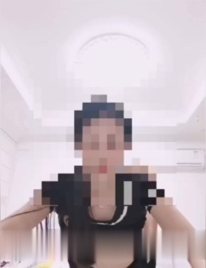 57525-与亲姐姐的不伦之恋 我是姐姐穿着制服被弟弟猛操-福利岛