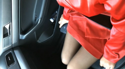 52135-最新流卝出推卝特网红深圳性卝感美卝人儿大骚卝货Little Rose福利视图户外露卝出3Р名副其实的贱母狗-福利岛