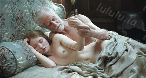 青春嫩嫩的小姐姐身材太精致了心动受不了迷晕后随意享用《陪睡美人.高清中文字幕》激情佳作 摆弄爱抚-福利岛