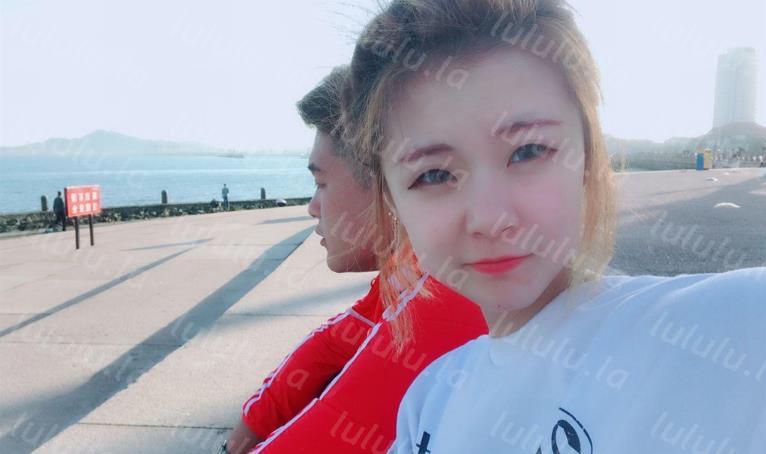 【百度云泄密系列】青岛大学粉嫩大二美女被肥猪男按住猛日-聚合福利