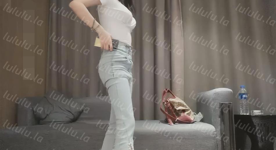 AI高清画质2K修复小宝寻花约清纯外围小姐姐身材玲珑有致美乳翘臀情趣黑丝温柔体贴-聚合福利