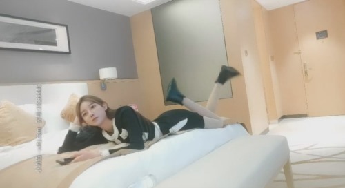 52338-最佳外围女神,大神成名作,【探花郎李寻欢】云南别克君威车模,一段热舞全场沸腾,超清-福利岛