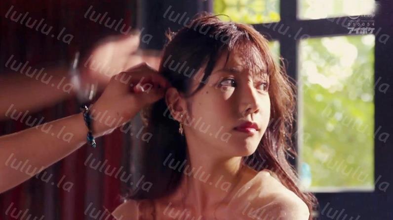 ipx-580-Part1，超级甜美可人，身材非常劲爆的女神-枫可怜，女神无穷的性欲让猛男连射5次，女神也连续高潮颤抖-福利岛