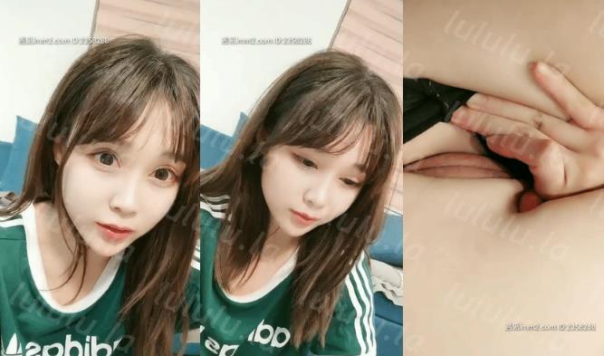 2020.5.25,重磅推荐【极品高颜值02年小萝莉】,真正小仙女,超高颜值,罕见白虎馒头嫩穴,单场收益21万金币,让你产生借钱也要打赏的冲动-聚合福利
