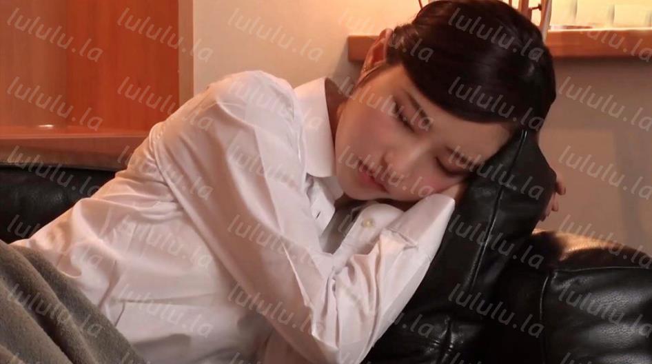 fsdss077part3『无码破解版』天使萌，出差的黑丝空姐因为太漂亮，被猛男上司强干，连续射三次把她搞虚脱-福利岛