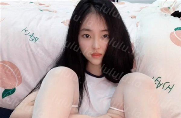 可爱到爆棚新晋福利姬【芋喵喵】高价定制-体操服超诱惑 腿精再现 罕见露脸 高清-福利岛