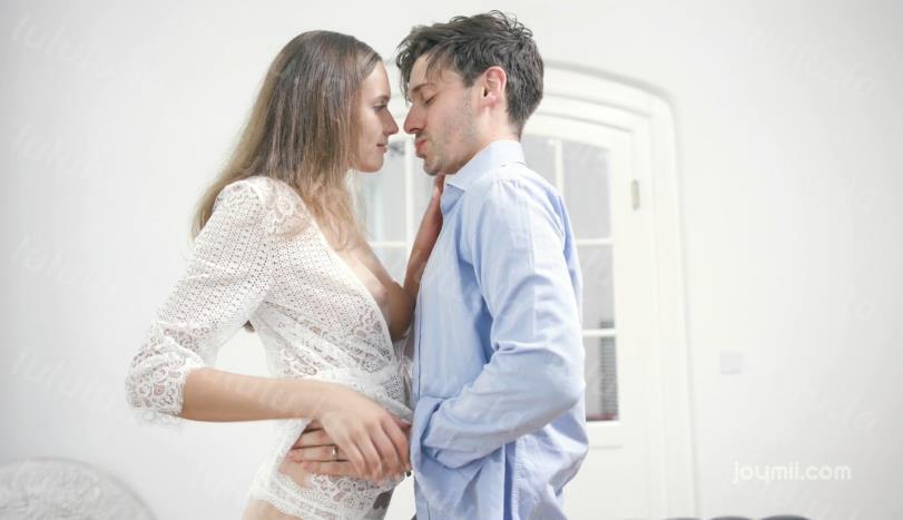 最新流出身材完美高颜值美女名模作品-我喜欢操已婚男人-沙发上激情大战热血沸腾内射画面唯美诱人撸点非常高-聚合福利