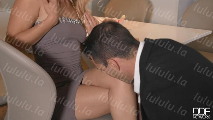 女神级的性感女郎大长腿苗条身材时尚气质挡不住操穴啪啪用力搞啊美女质量很高玩弄鸡巴啪啪射了-聚合福利