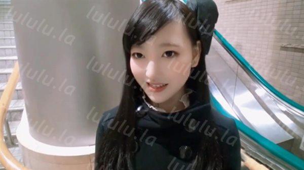 【才18岁的小姐姐】就是嫩啊，皮肤细腻光滑，一级棒的小粉穴馒头逼还很紧，刚刚出社会不知道社会的险恶，难得的青涩和腼腆-福利岛