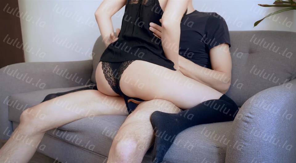 魔都极品身材美少女被男朋友操到无力还击 扒开内裤无套直插无毛浪穴激情沙发震 高清-福利岛