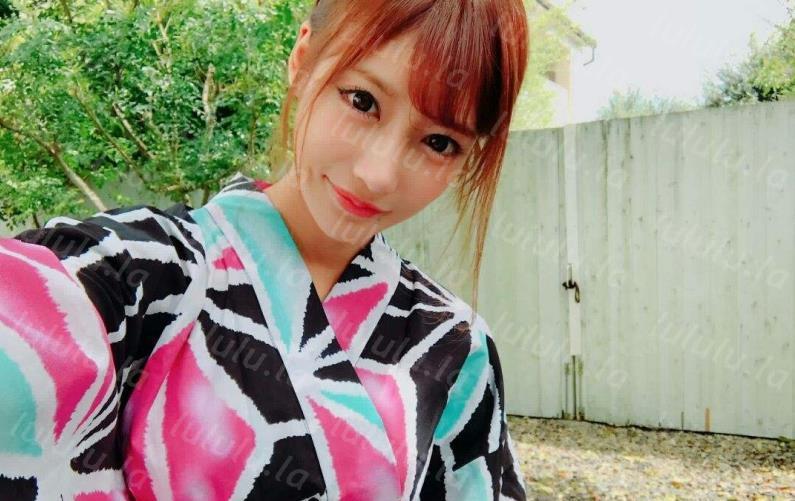 无码流出极品大奶美女彩美旬果铁板务系列良家美人妻给炮友推油乳交中途打个喷嚏笑场有点意思-聚合福利