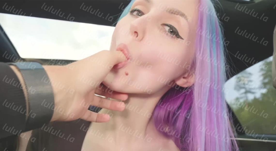 两个白皙苗条妹子车后座互玩玻璃棒抽插口交上位快速猛操逼逼非常粉嫩-聚合福利
