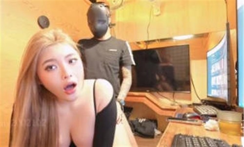 68953-推特60W粉丝网黄潮妹「kitty」露脸性爱私拍 喝醉被捡尸带回家好喜欢狼狈被干感觉身体要坏掉了-福利岛