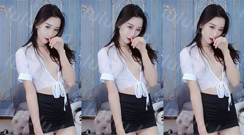 虎牙骚气女主播【正恒YJ-Laney】定制私拍 超诱惑袒胸露乳-福利岛