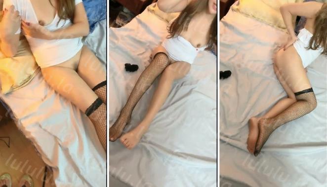 美女【法拉女神】收费房  口交 啪啪无套内射大秀,颜值不错 大长腿 那双玉足特别好看，内射完不满足还要自慰-聚合福利