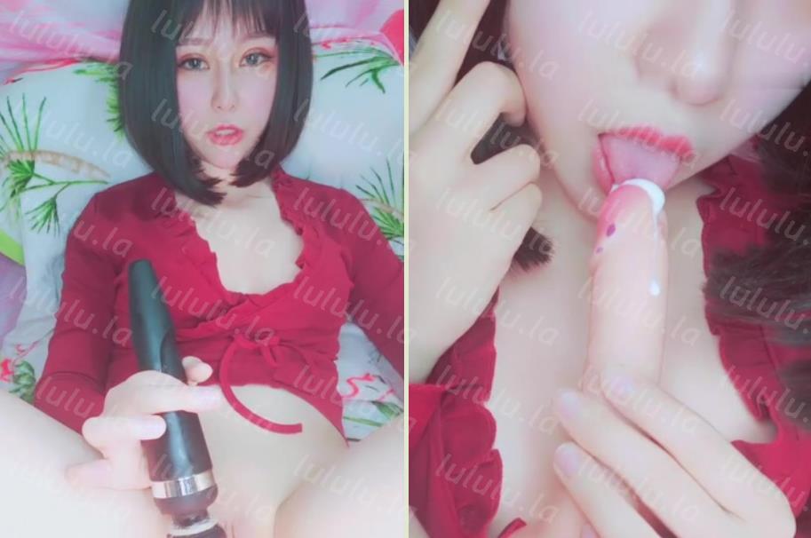 颜值不错红衣短发少妇道具自慰 菊花塞着肛塞道具JJ抽插按摩器头部插入 很是诱惑喜欢不要错过-聚合福利