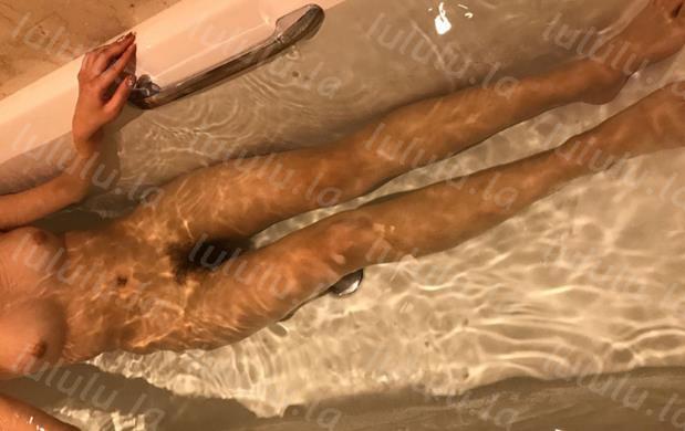 喜欢旅游的巨乳美少女每逛一地就找一帅哥性爱啪随拍流出 裹爽了坐上去疯狂骑操 附生活私拍-聚合福利