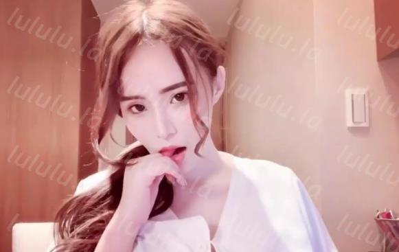 完美露脸 小三接老婆电话 巨乳水蛇腰 桌底下帮老板口-聚合福利