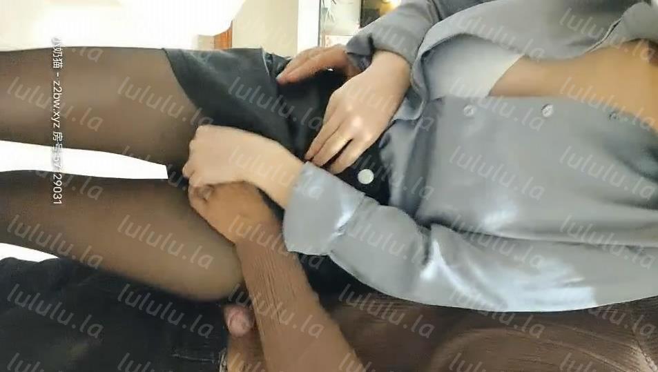 新晋约炮达人【Z先生探花】12.09勾引身材不错的酒店服务员偷情啪啪 欲拒还迎穿制服黑丝强操 太刺激 高清-福利岛