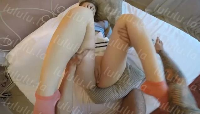 第一视角眼馋了很久的大长腿高三可爱女学生-聚合福利