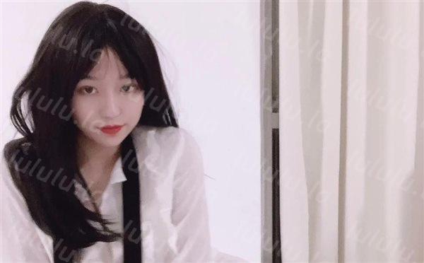 完美小姐姐，身材是那种婴儿般地滑嫩，匹配大长鸡巴，真的是最佳搭配！-福利岛