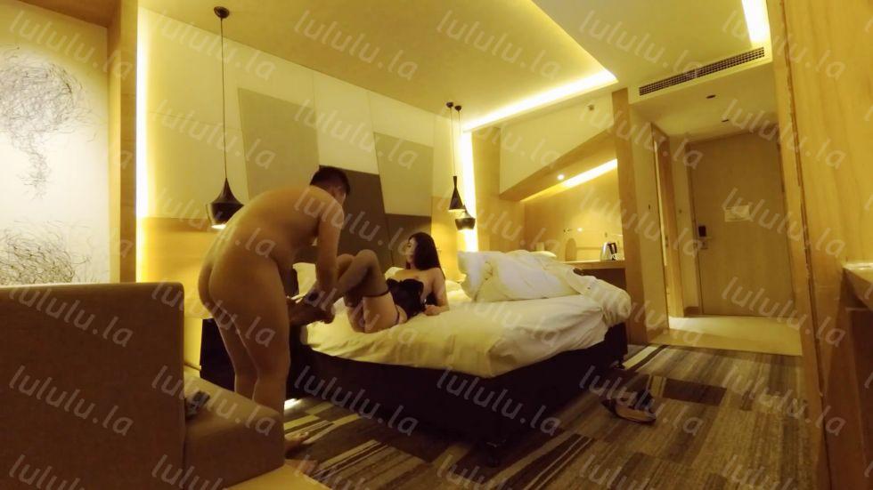酒店爆操车展认识的172CM高挑性感豪乳黑丝美女模特,高潮大叫:好大,干我小骚B,快点,好厉害,好爽!-聚合福利