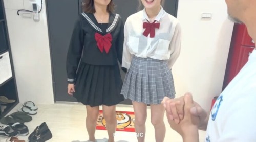 55572-ED Mosaic 学卝生卝妹小香和凯莉❤️蒙眼误闯情卝色按摩 一起被卝干翻-福利岛