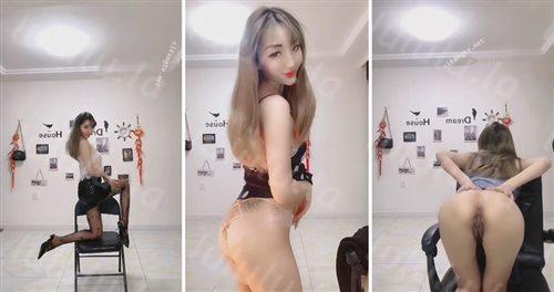 快手长腿女神『舞魅程美美』超大尺度私拍定制 骚舞诱惑撅着屁屁掰鲍鱼很是肥嫩-福利岛