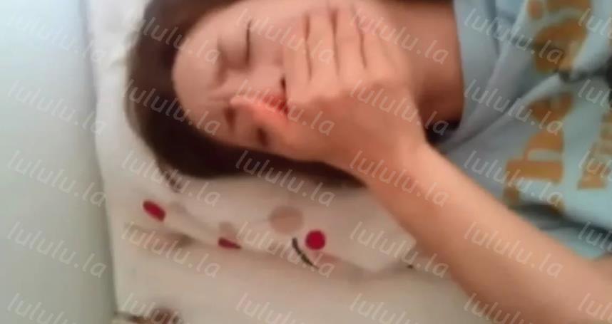 清纯美女被男友各种动作爆插,表情既享受又痛苦-聚合福利