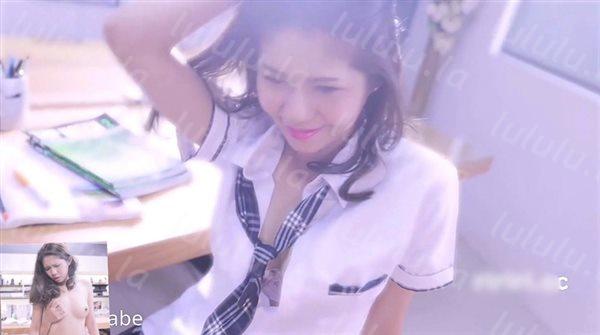 学习一直不好的终于从网路上找到补教名师来帮他体位转换学习思维也跟著转换最后在椅子上颤抖高潮-福利岛