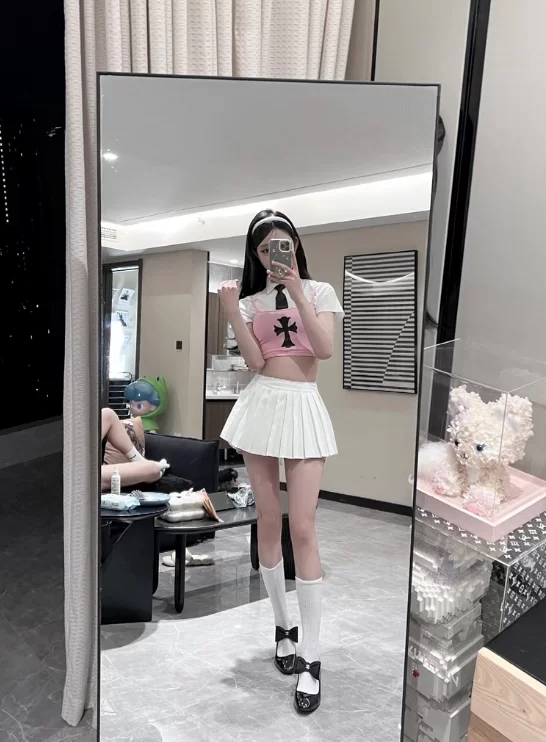 [转载搬运] 小巴达 推特小合集 53P+15V-117M [53P+15V+117M][百度盘]-福利岛