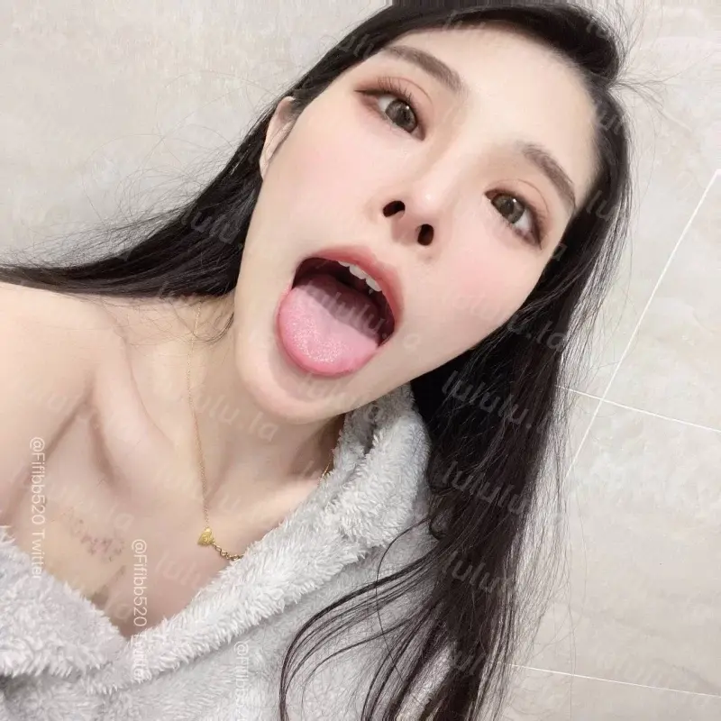 [转载搬运] 推特【Fifibb520〗顶颜美女御姐邀约粉丝来蹂躏巨乳猛肏双... [1v+1.65G][百度盘]-福利岛
