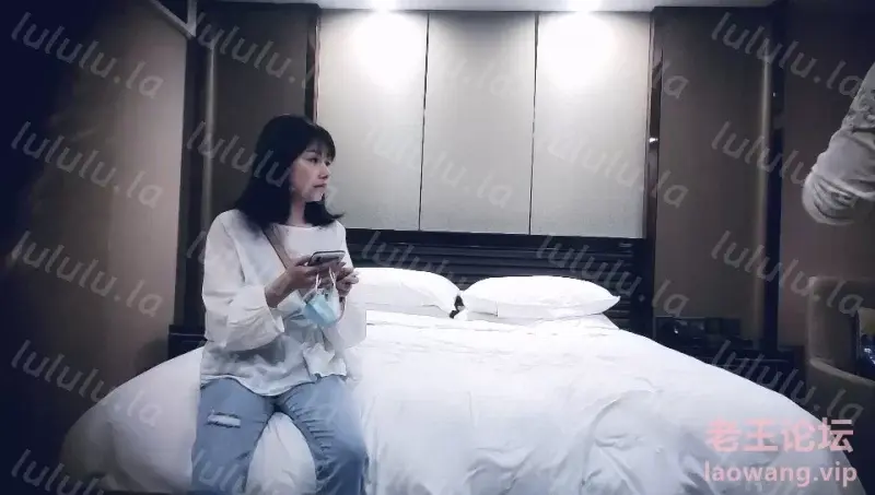 [转载搬运] 9-20赵总极品寻花今夜约极品学生妹，刚出来做就遇到大鸡... [1V+0.98G][磁力链接]-福利岛