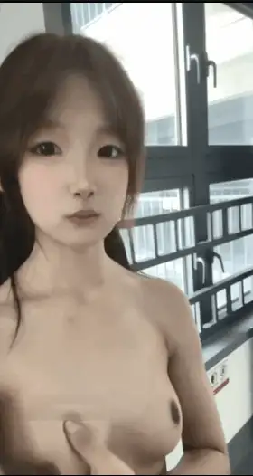 [自行打包] 爱换装的萌妹楼梯露出-脱光走出门口，下楼梯露出自摸自... [12v+567m][百度盘]-福利岛