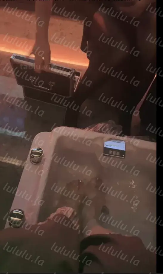 [转载搬运] 套路直播玩物直播 橘子没熟3部小合集 [3v+1.3g][百度盘]-福利岛