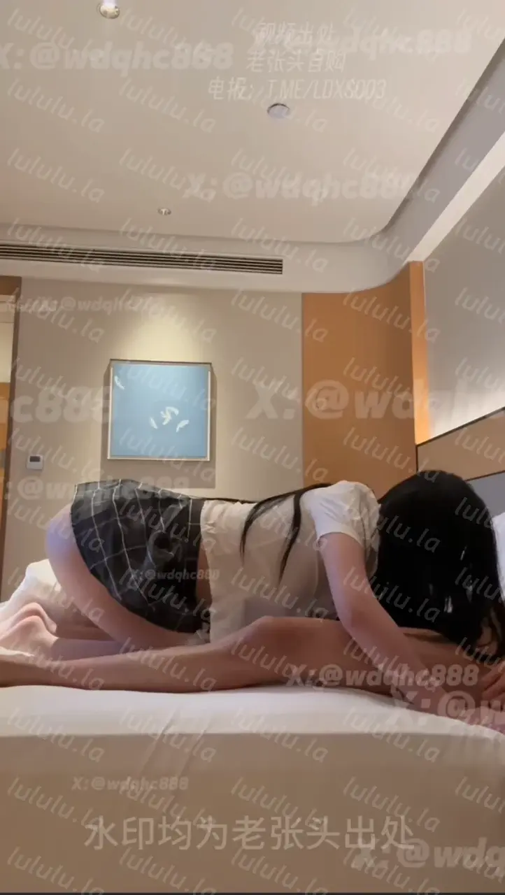 [转载搬运] 单约JK情趣制服妹，中长白丝大长腿，床上很听话，一切跟... [100m+4v][百度盘]-福利岛