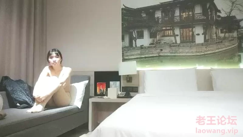 [转载搬运] 11-13利大无比约啪丰满大奶妹，水多淫荡，套子干没了，开... [1V+691MB][磁力链接]-福利岛