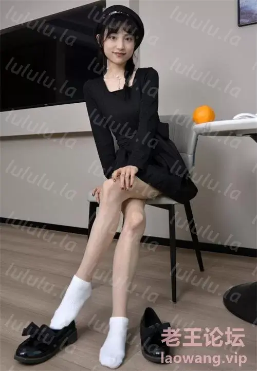 [转载搬运] 初夏女神-柒柒~可爱连衣裙肉丝棉袜140P+1V／980M 百度网盘] [140p1v+980m][百度盘]-福利岛