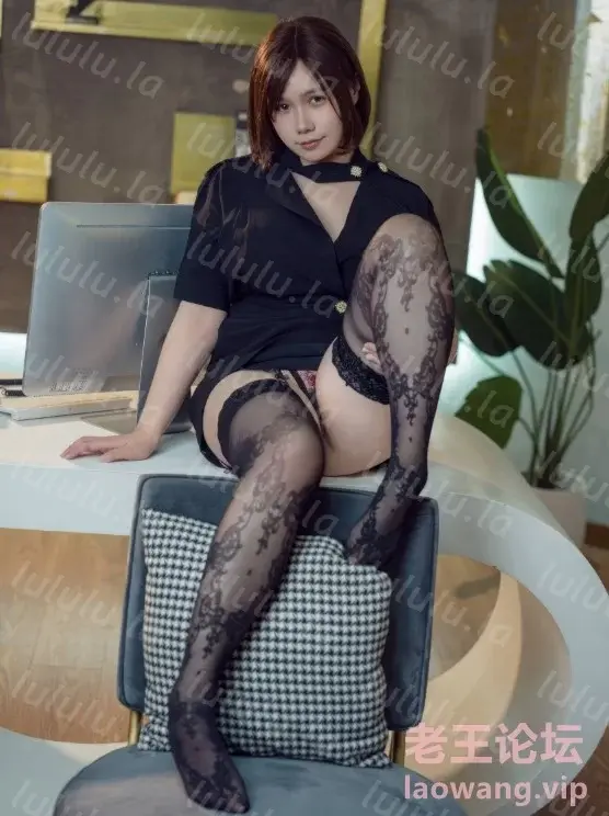 [转载搬运] 麻花酱 - OL办公室女上司 42P+2V-422M [42P+2V+422M][百度盘]-福利岛