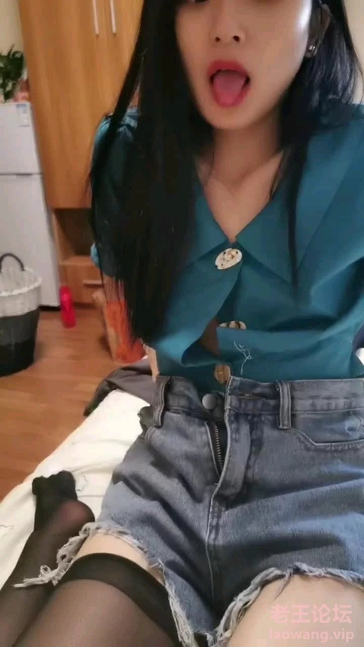 [转载搬运] 性感黑丝诱惑，干完一炮去洗完澡再干一炮，持久力干得小妹妹痉挛骚动！ [1V+706M][磁力链接]-福利岛