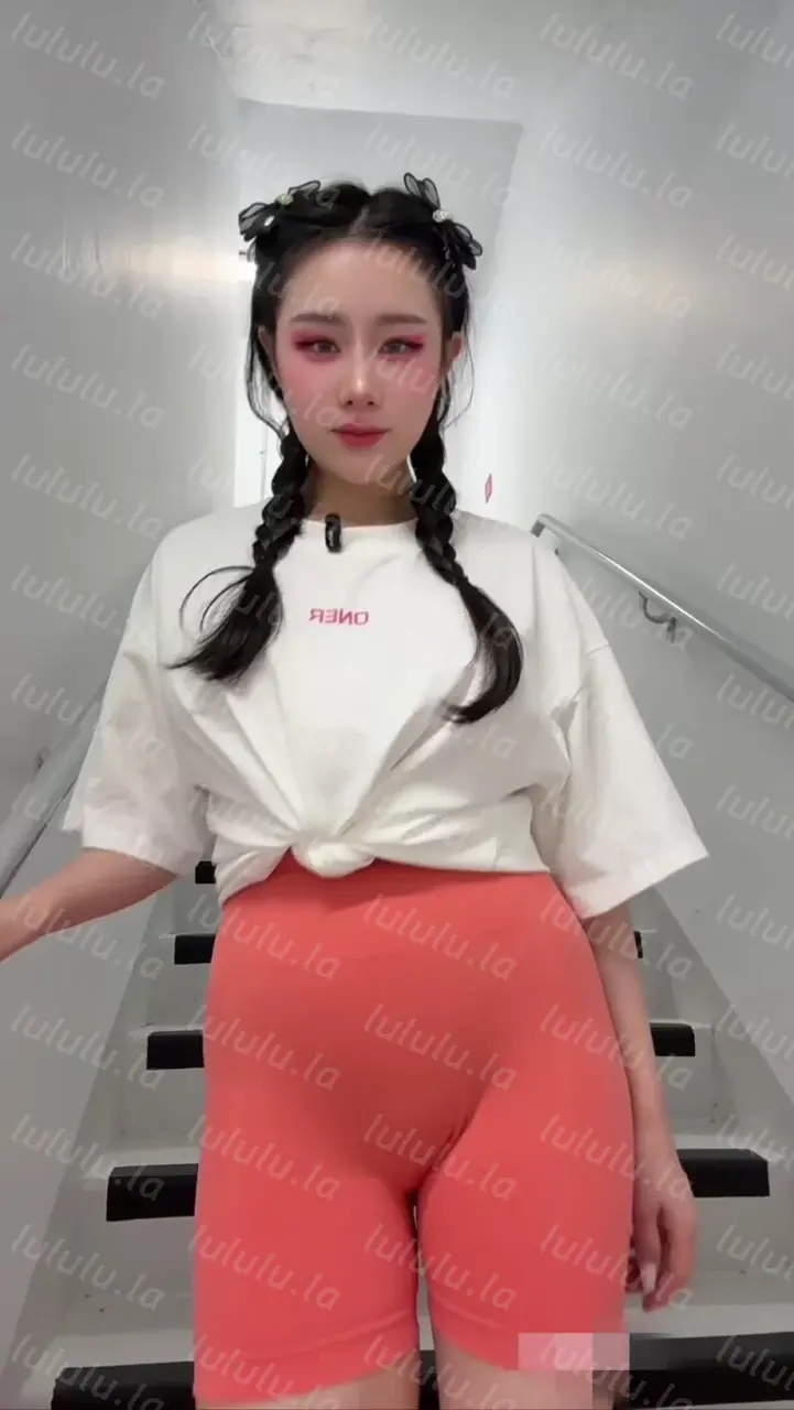 [转载搬运] 梦瑶小姐姐楼梯做爱，激不小心被撞见 [1V+1G][百度盘]-福利岛