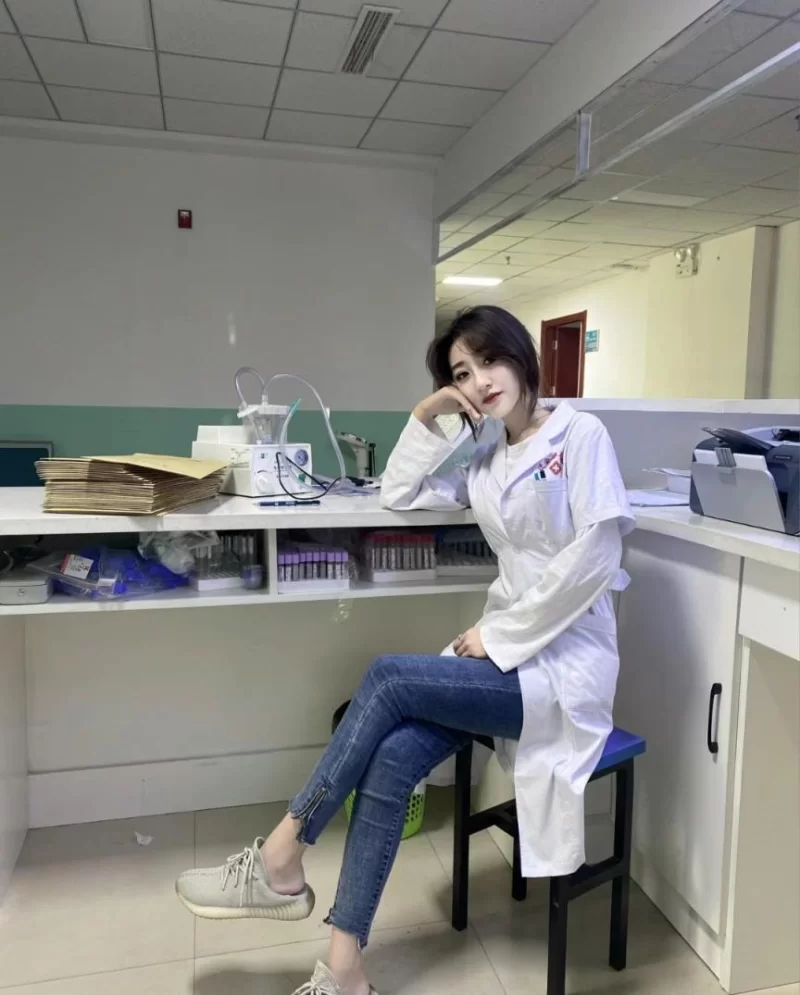 [自行打包] 老公越来越会玩了,现在喜欢喜欢我当面绿他!老婆一边享... [58p+2v+933M][百度盘]-福利岛