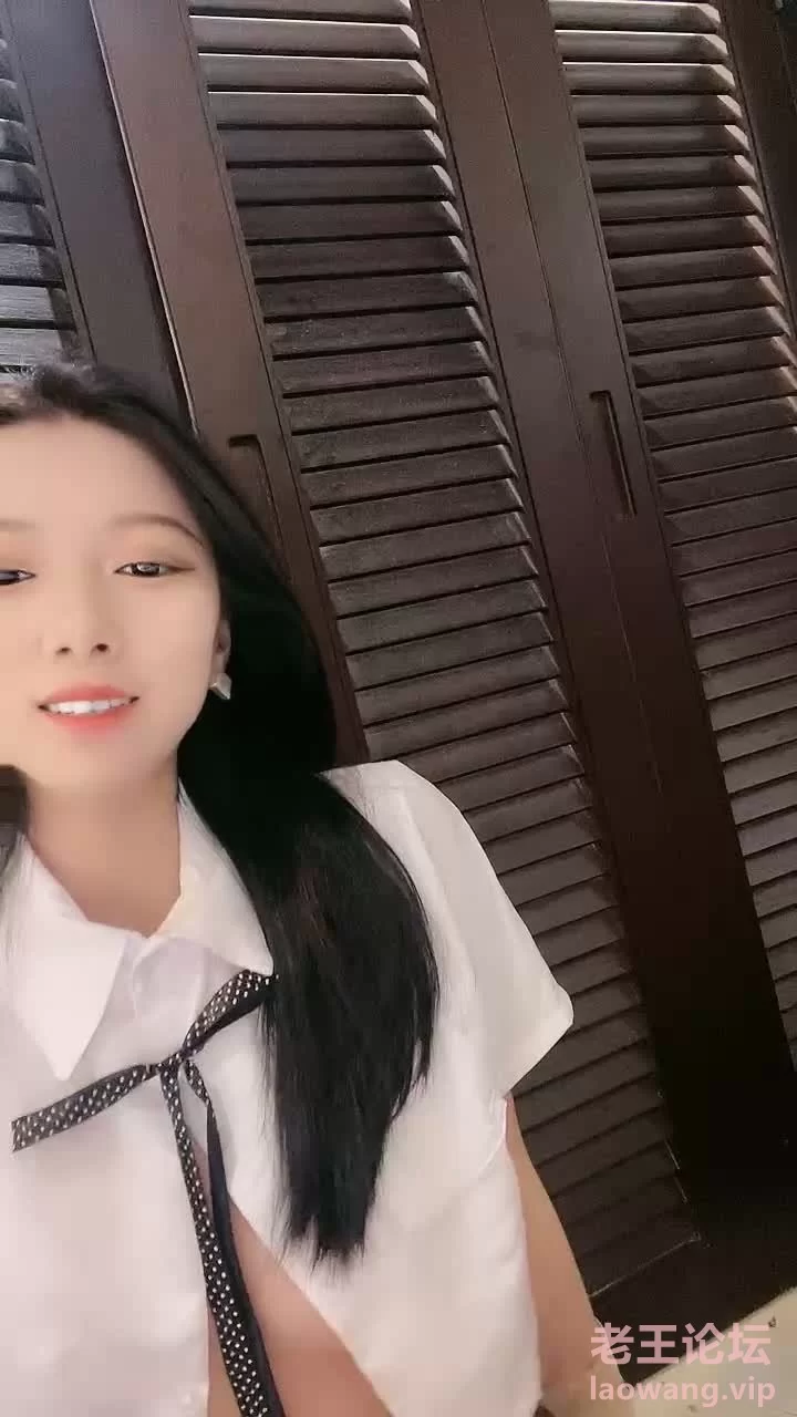 [转载搬运] 美女车模下海！9分颜值非常骚！主动骑乘位猛坐，腰上还贴着膏药，操的骚穴淫水直流 [1V+2.66G][磁力链接]-福利岛