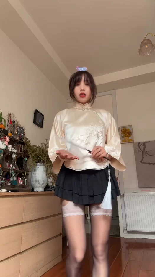 [自行打包] 抖音美腿直播（此意寄昭昭）2025.4.14 [2v+1.7G][百度盘]-福利岛