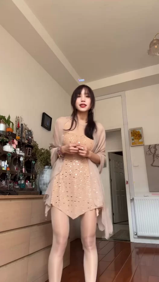 [自行打包] 抖音美腿直播（此意寄昭昭）2025.4.15 [3v+1.8G][百度盘]-福利岛